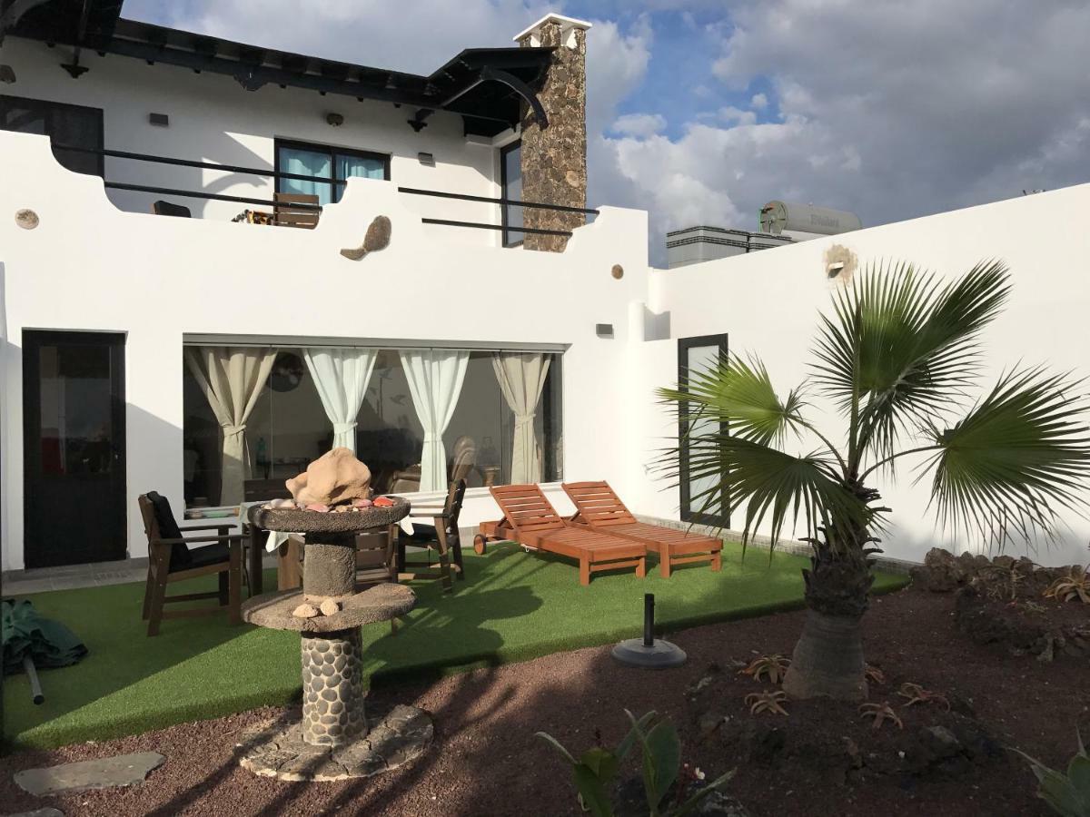Vivienda Vacacional Casa Federico Коралео Екстериор снимка